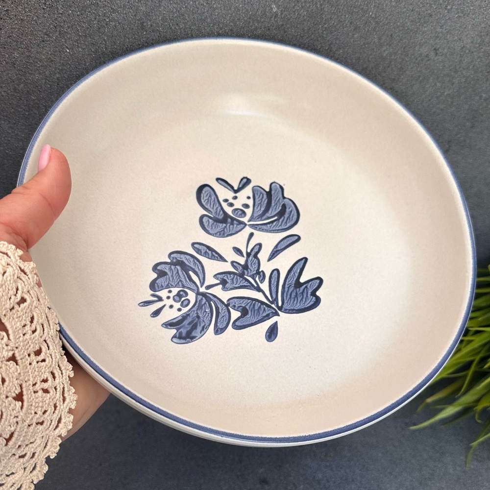Pfaltzgraff Cream and Blue Floral Dinner Plate